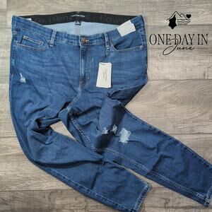 Calvin Klein Plus Size Mid Rise Skinny Distressed Jeans Blue NWT Size 20W